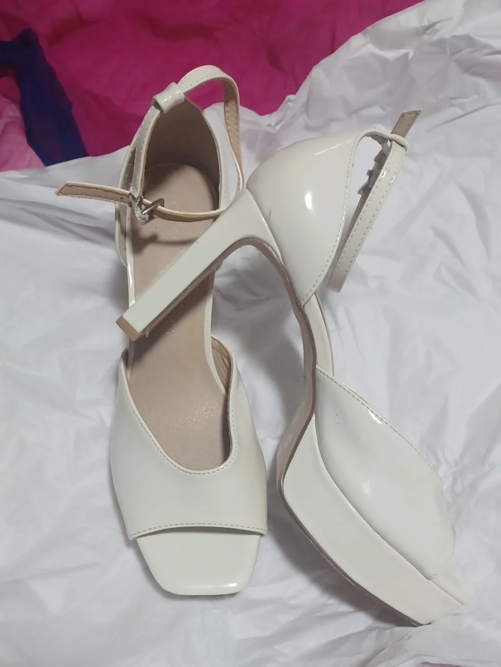CHINESE LAUNDRY White Patent Leather Platform Heeled Sandals  Ankle Strap 10